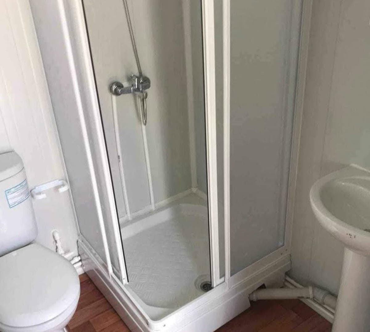 Duş Alanı Geç Boşalıyorsa Beklemeyin